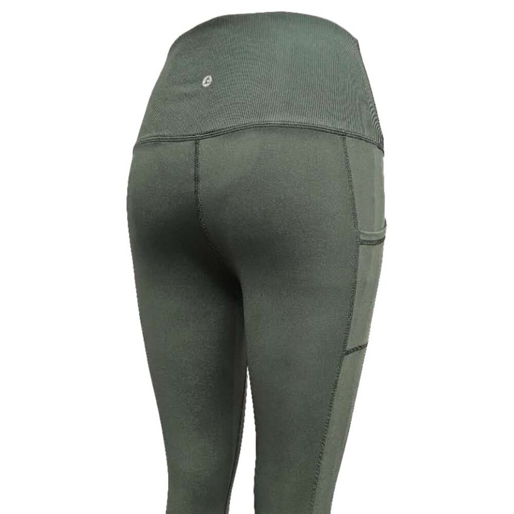 Leg End Pocket Capri with Rib Waist